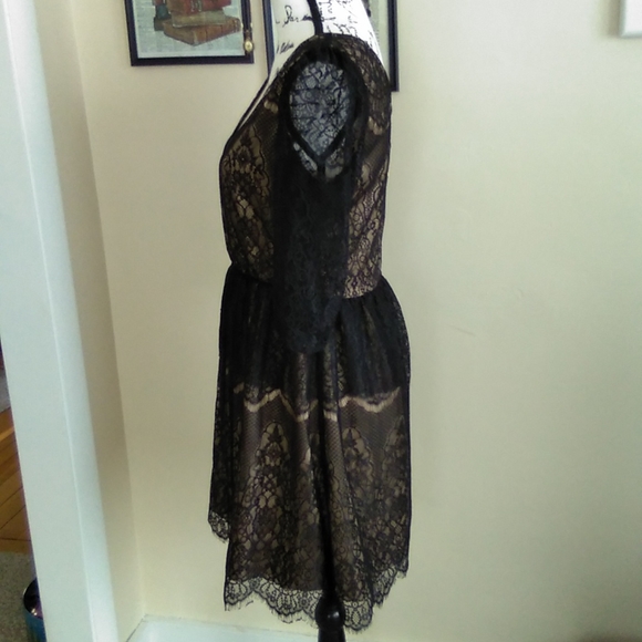 MM COUTURE WOMEN'S ( SZ M) DRESS - Picture 4 of 9